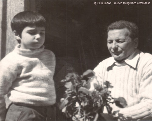 Giuseppe Glorioso con il nipotino Romeo Guarnera figlio di Pina