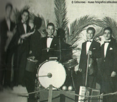 1956 Cefalù orchestrina Cefaludese “Rainbow” in cui andava a suonare il giovanissimo Salvuccio Cicero con il suo violino