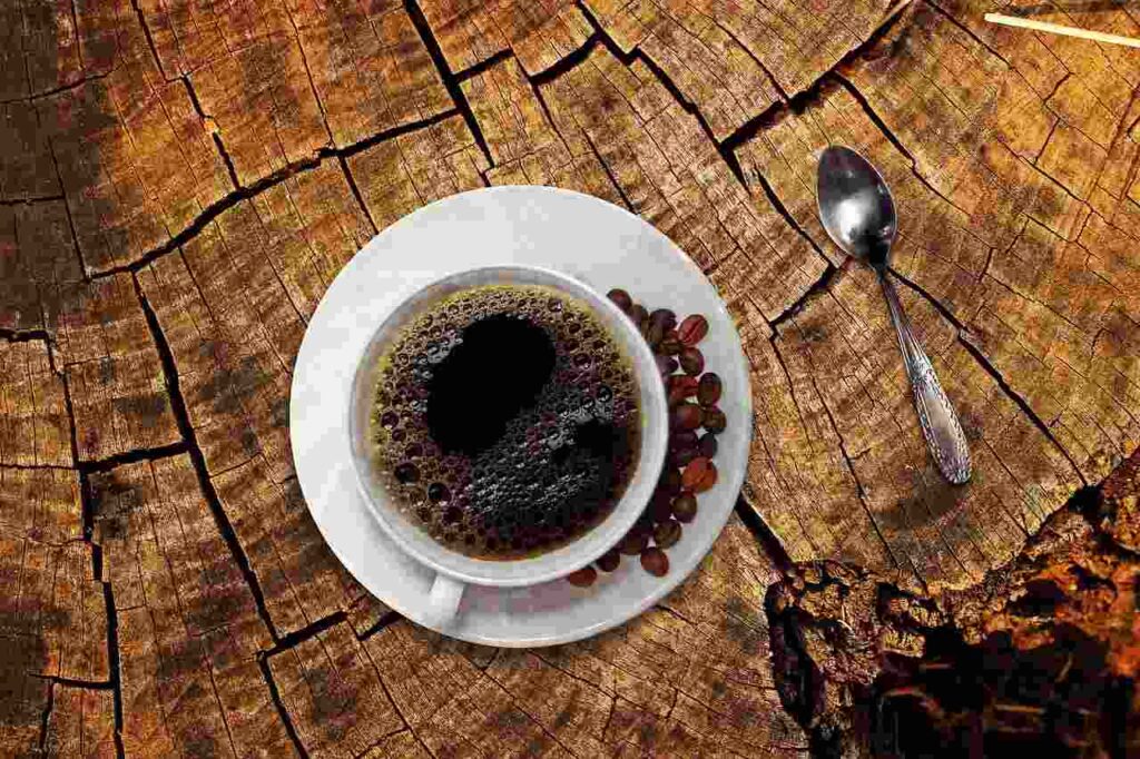 Caffè, caffeina e salute delle persone