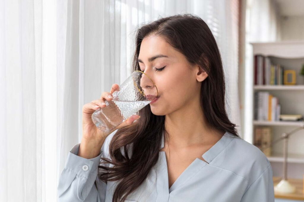 Bere acqua calda per abbassare la glicemia