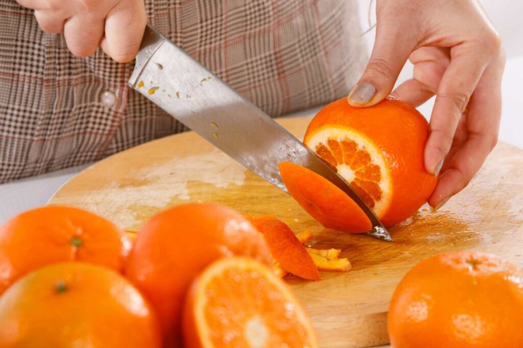 Come riutilizzare le bucce delle arance