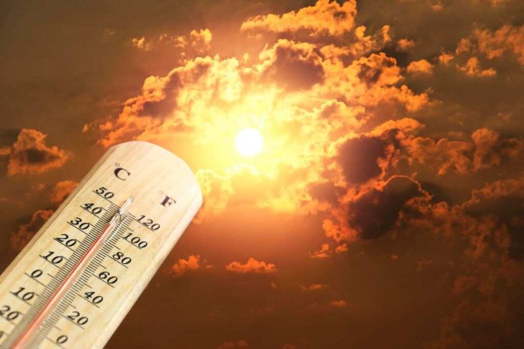 Rischio incendi e ondate di calore: domenica da allerta arancione con temperature oltre i 30 gradi