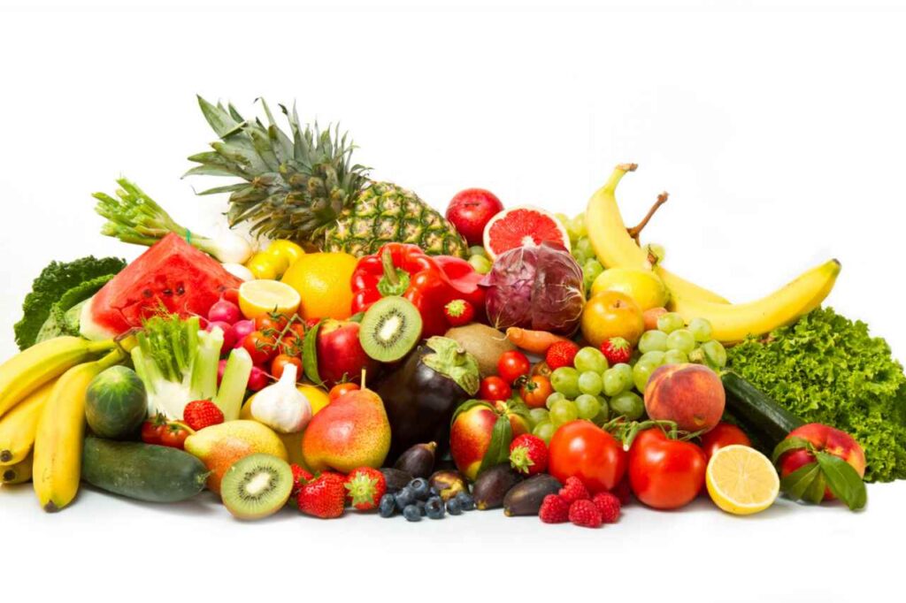 Qual è il frutto che matura a giugno, abbassa la glicemia, favorisce la digestione e fa bene alla memoria?
